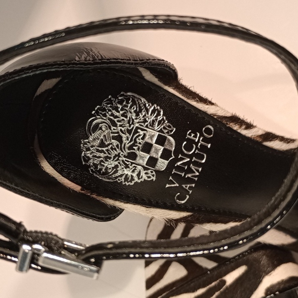 Vince Camuto Heeled Sandal - Picture 7 of 7